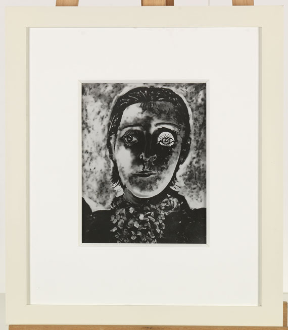Pablo Picasso - Portrait of Dora Maar - Frame image